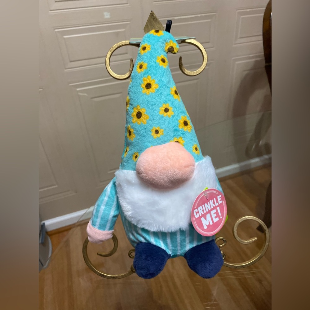 Brand Snug Arooz Dog Toy crinkle and Squeak.